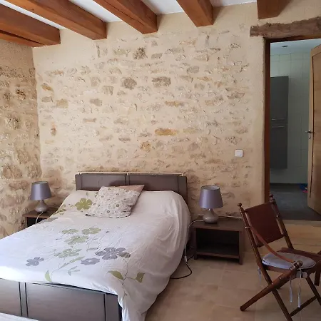 Belle Propriete En Pierres Avec Piscine فندق مبيت وإفطار